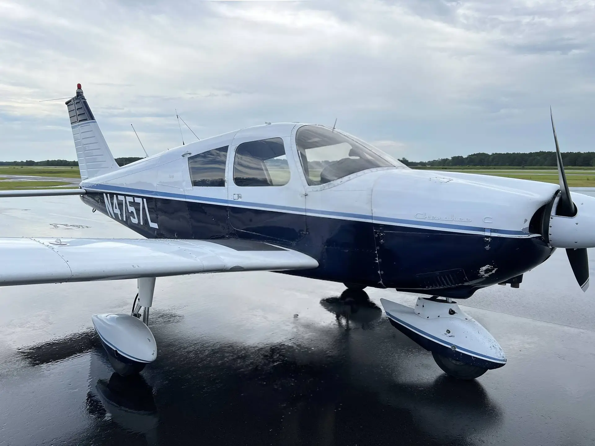 Piper Cherokee fleet for primary and instrument flight training
