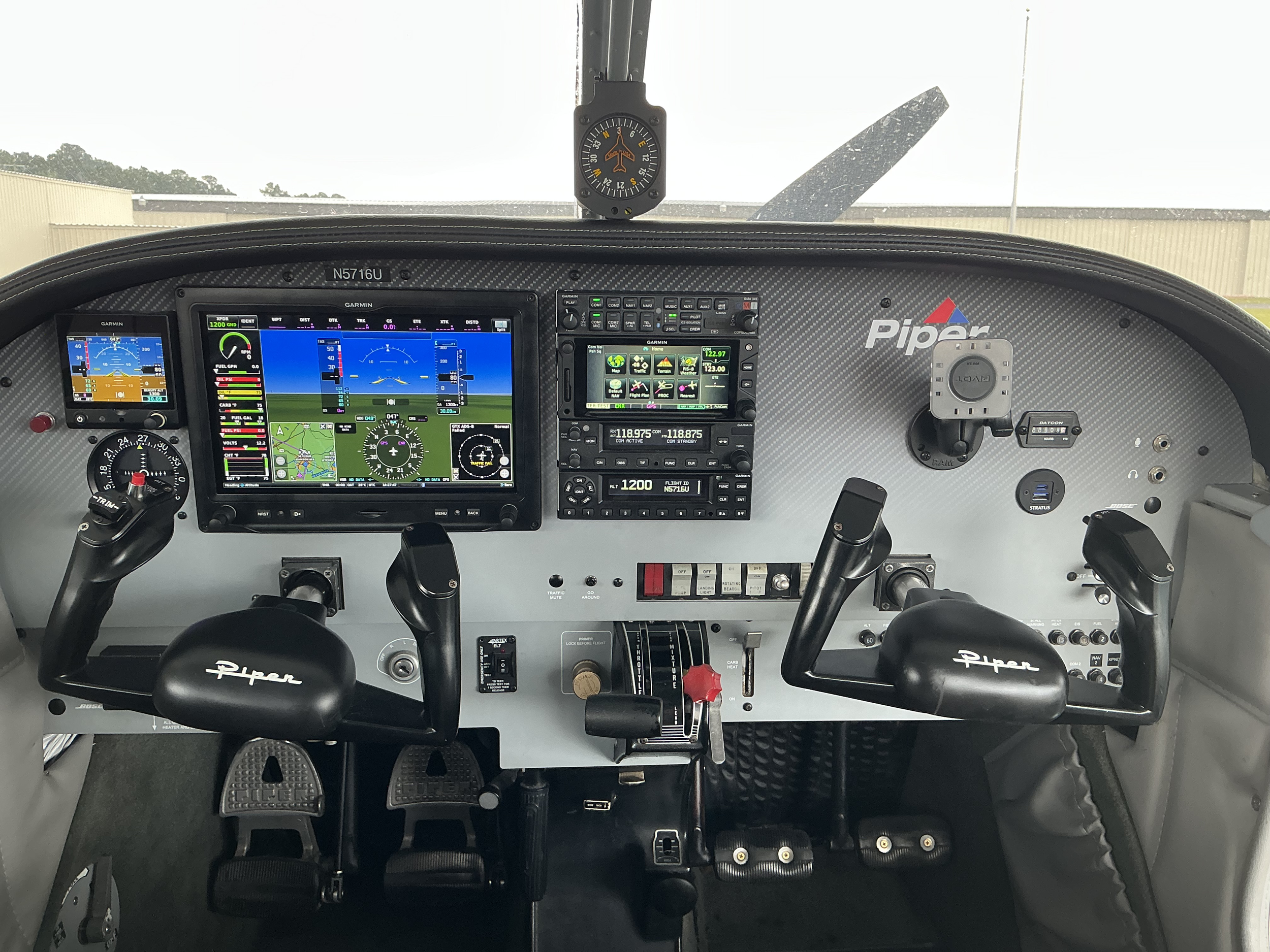 Garmin avionics panel inside an M2A Aviation Academy training aircraft